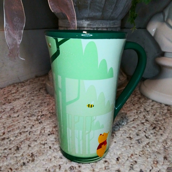 Disney Store Winnie The Pooh Watching A Bee Arts & Crafts Style Large Coffee Mug - Picture 8 of 8